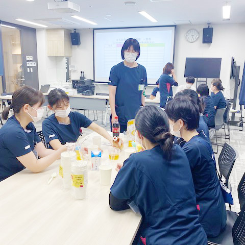 とろみ研修の様子2